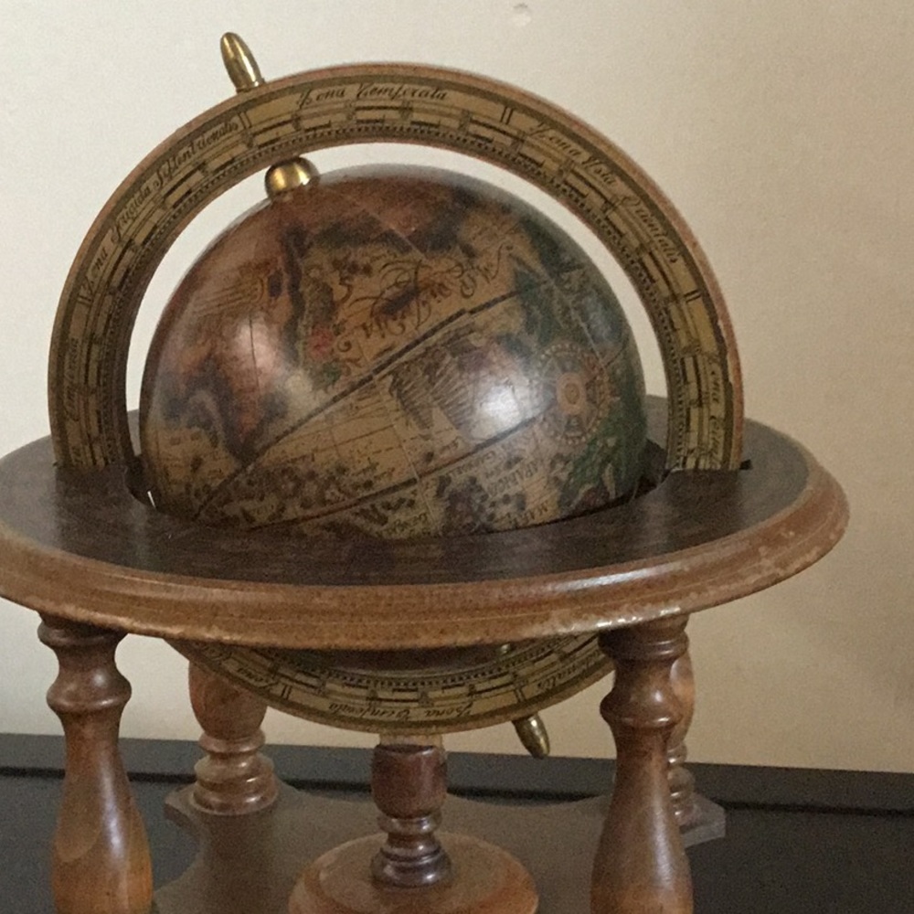 Wood Globe Decoration - Picture 6 of 16